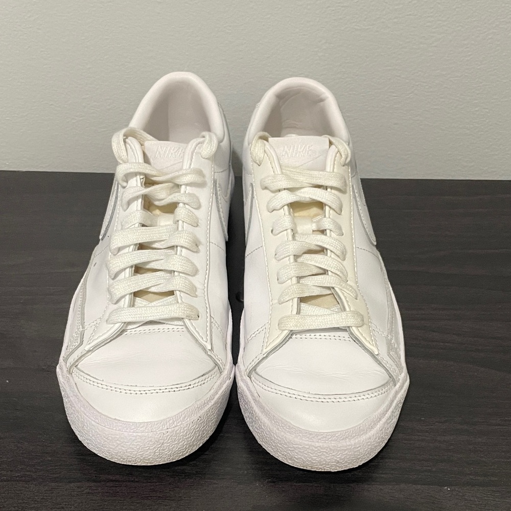 Nike Blazer Low Women's Sneakers size 9
